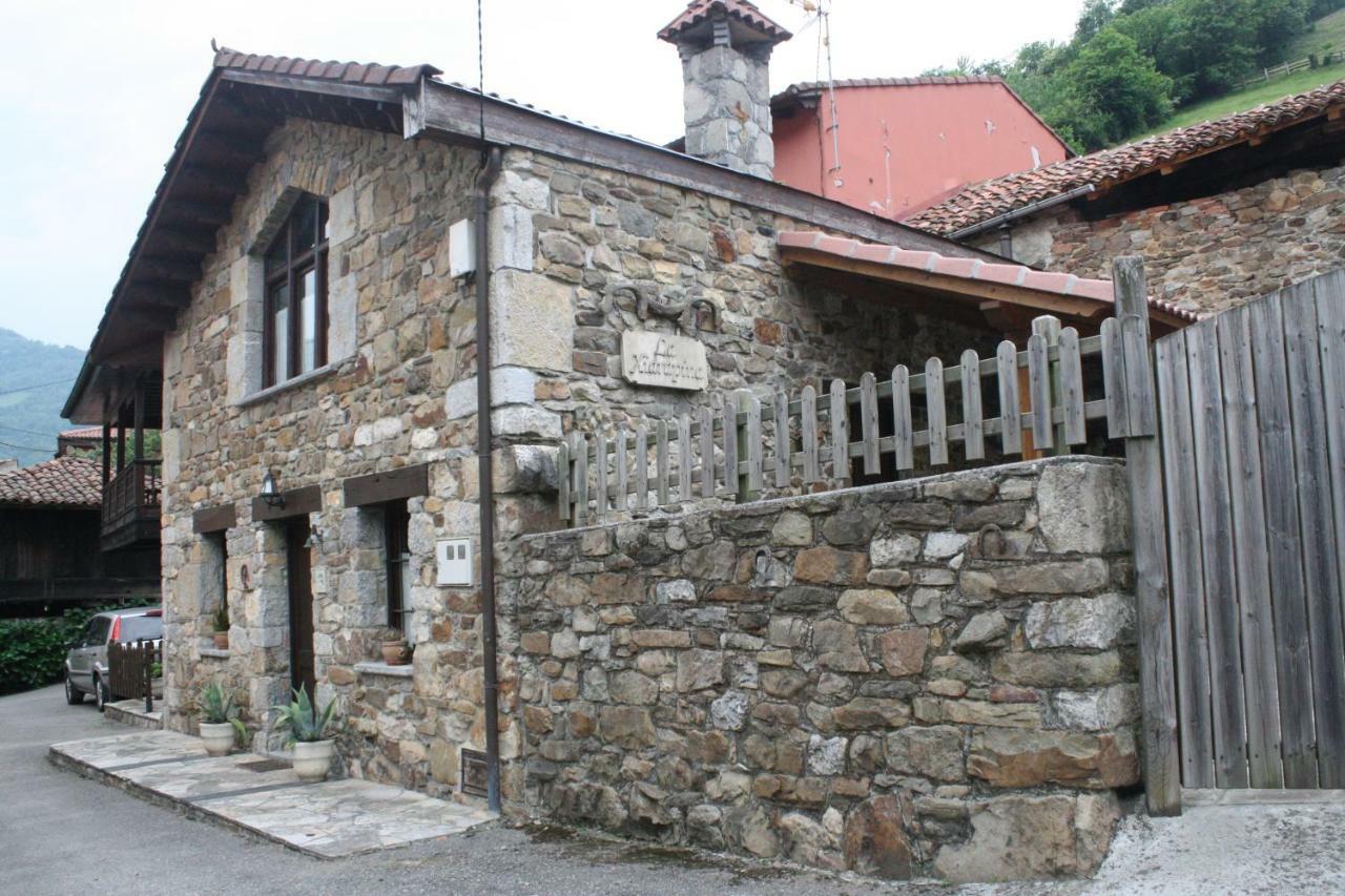Casa Rural La Xiarapina Serrapio Екстер'єр фото